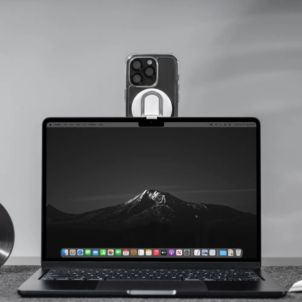 Магнитный держатель SwitchEasy MagLink iPhone Mount with MagSafe (для Apple MacBook/iPhone, белый)