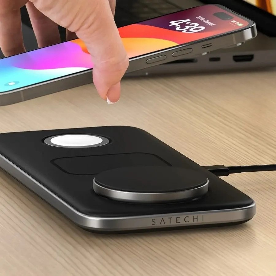 Бепроводное зарядное устройство Satechi Qi2 Trio Wireless Charging Pad (3-в-1, с вилками A/C/G, черный)