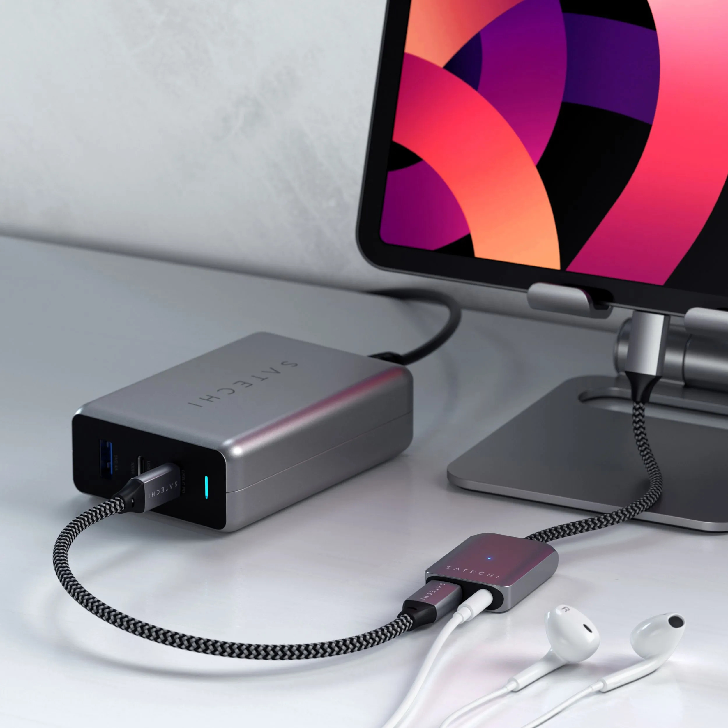 Адаптер Satechi USB-C to Audio PD Charger Adapter (серый)