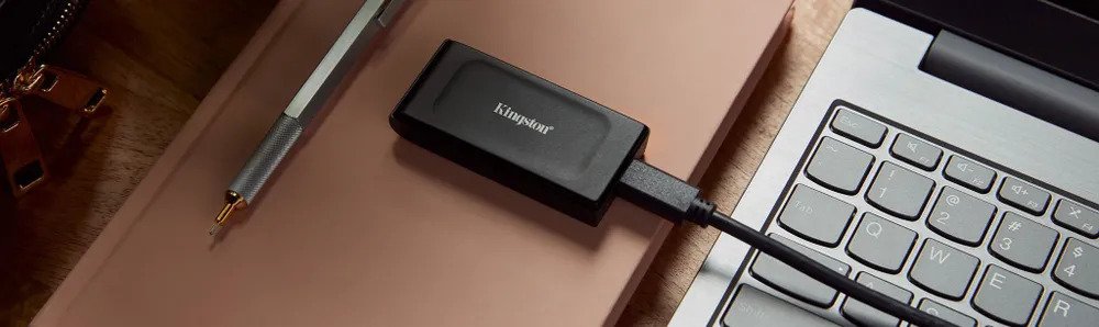 SSD накопитель Kingston External SSD XS1000 (2 ТБ, черный)