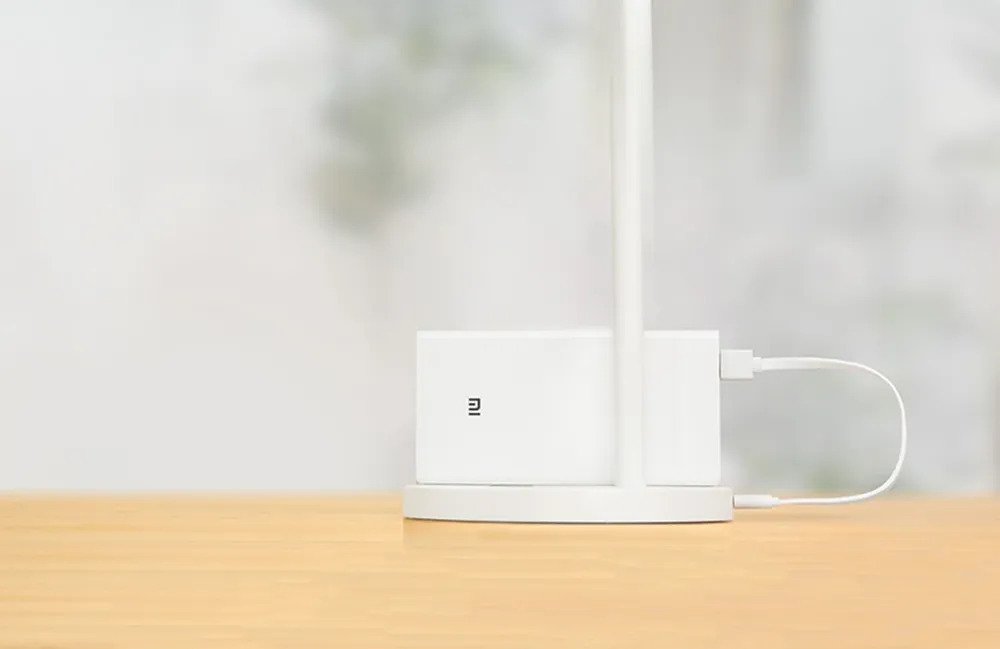 Настольная автономная светодиодная лампа Yeelight Desk Lamp YLTD02YL