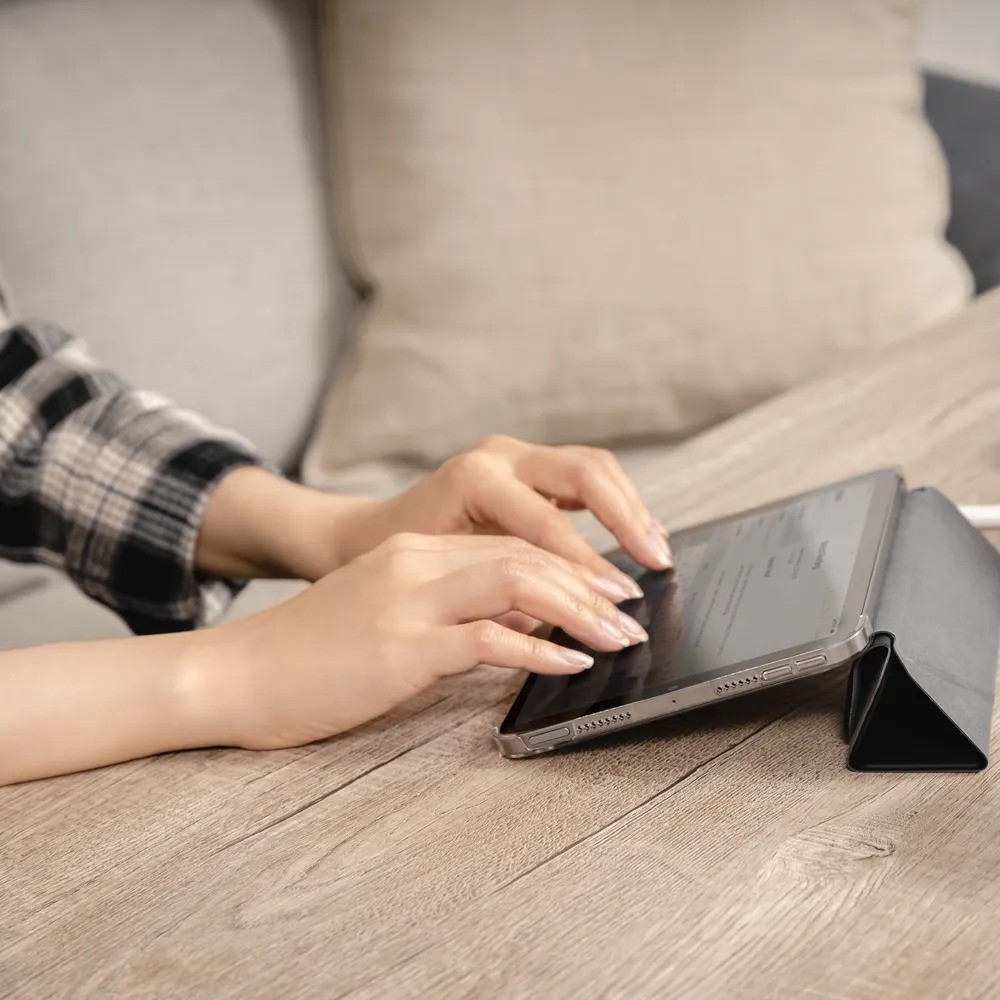 Чехол SwitchEasy SPD183037BK22 Origami Nude (для Apple iPad Mini 83'', черный)