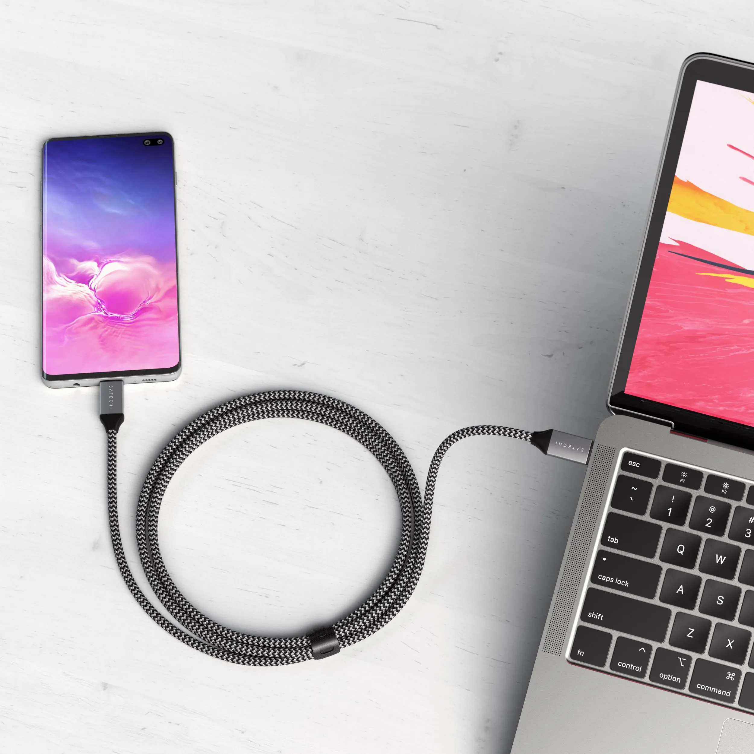 Кабель Satechi USB-C to USB-C 100W (2м, серый космос)