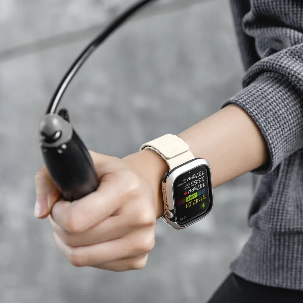 Ремешок для часов SwitchEasy MAW245078SI22 Skin Silicone Magnetic Watch Band (для Apple Watch 42/44/45mm, бежевый)