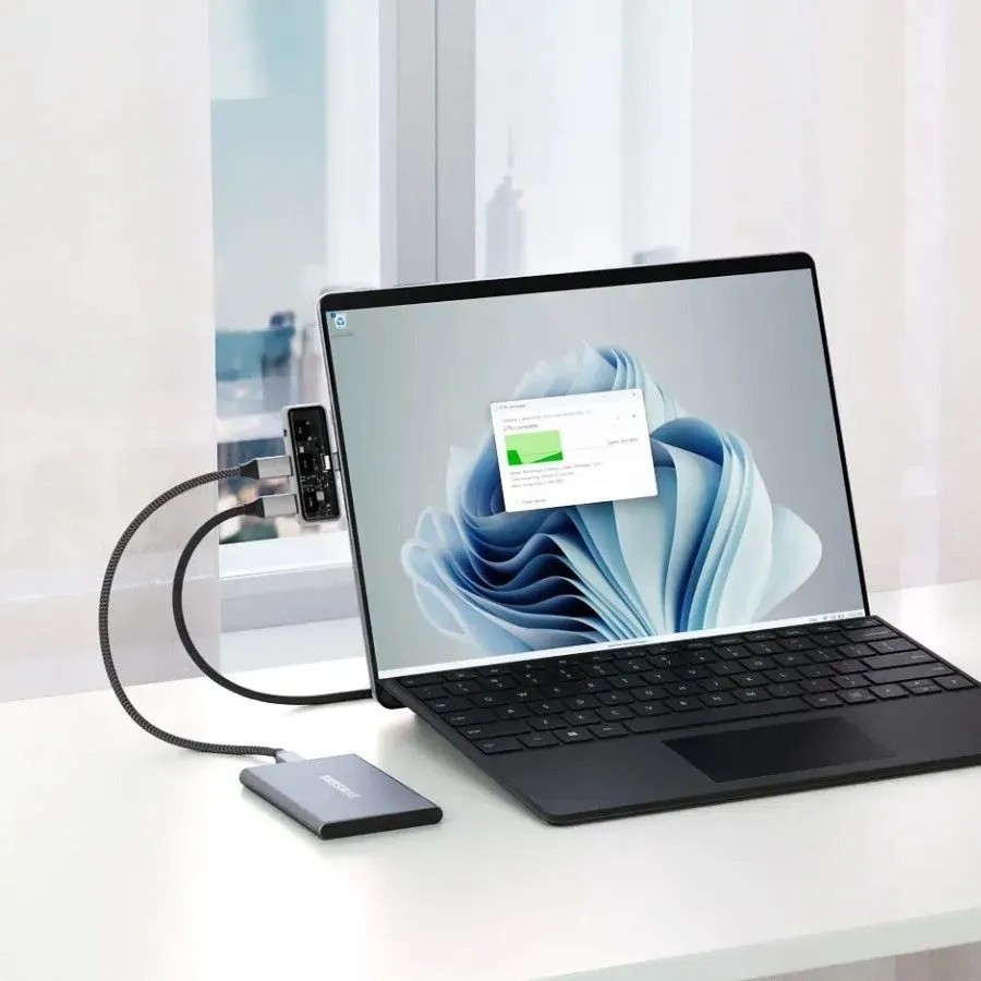 Хаб Satechi Mobile XR Hub with Audio (серый)