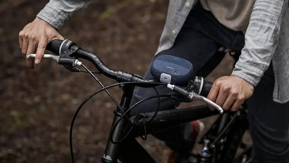 Портативная колонка Bose SoundLink Micro (голубой)