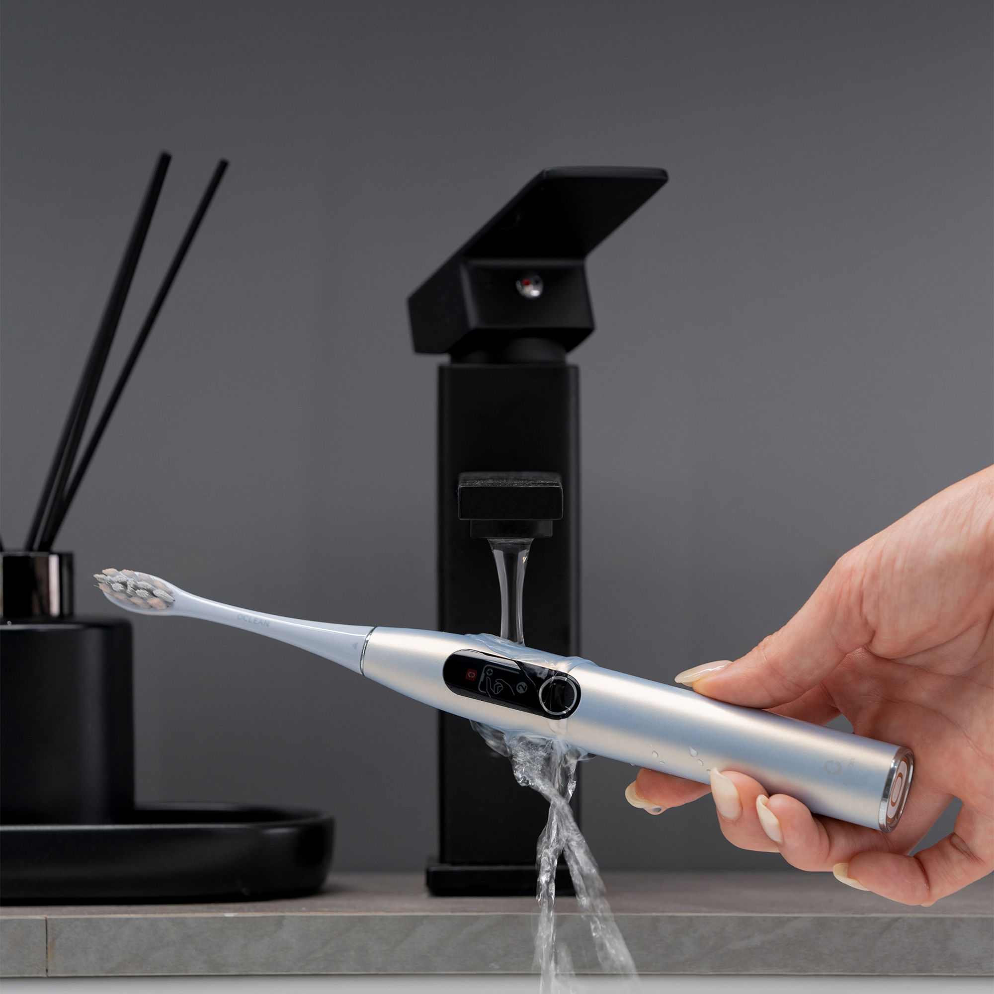 Электрическая зубная щетка Комплект Oclean X Pro Digital (комплект, серебрянный)