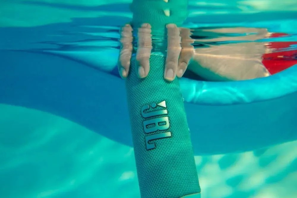 Портативная колонка JBL FLIP 6 (бирюзовый)