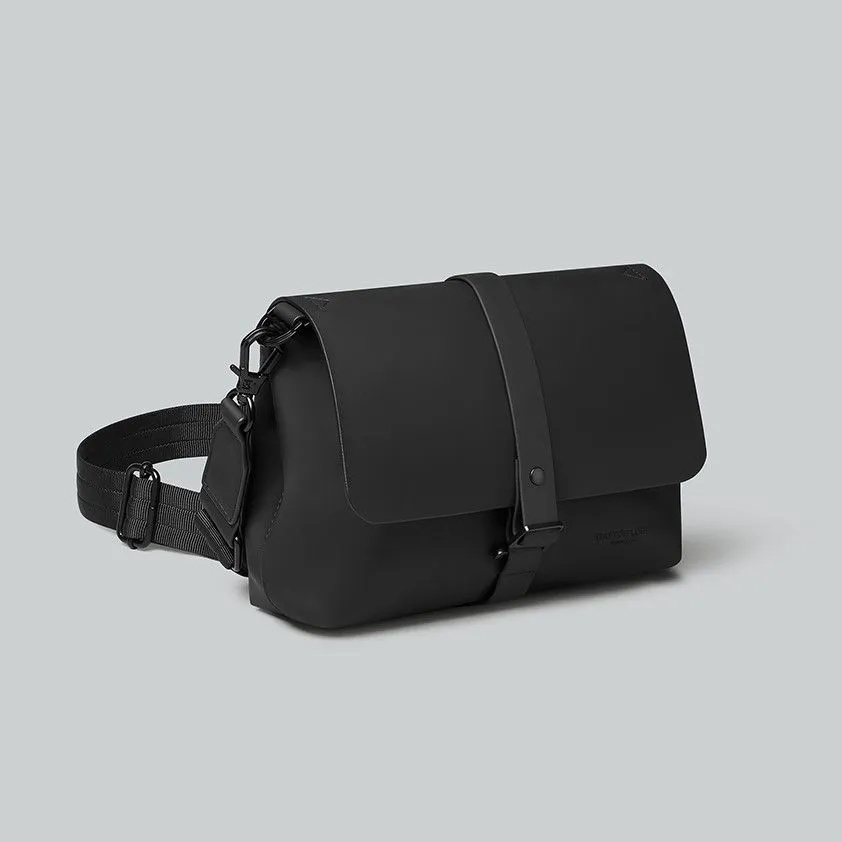 Сумка Gaston Luga Spläsh Crossbody Bag (черный)