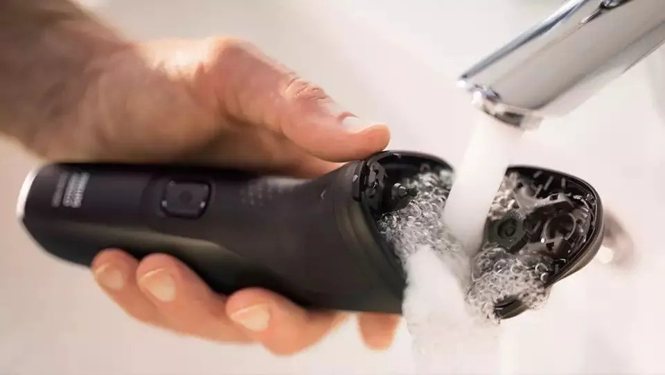 Умная электрическая бритва Philips Norelco Series 1000 S1015/81 (черный)